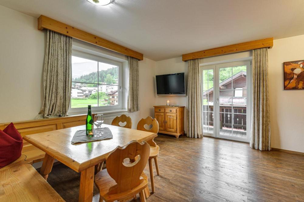 Apartment in Fügen with a shared wellness Exterior foto