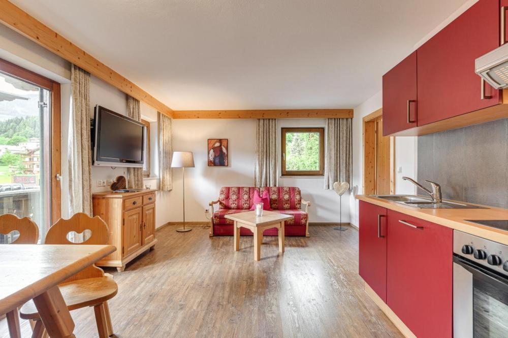 Apartment in Fügen with a shared wellness Exterior foto